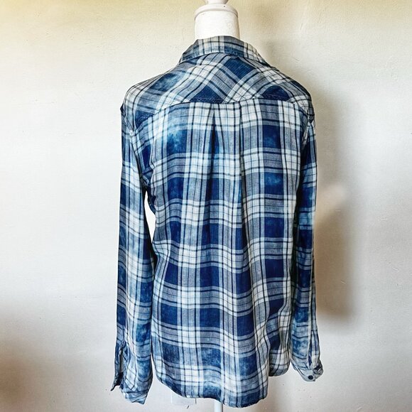 Anthropologie Cloth & Stone Plaid Button down, cloud wash top - Size Medium - Picture 5 of 12